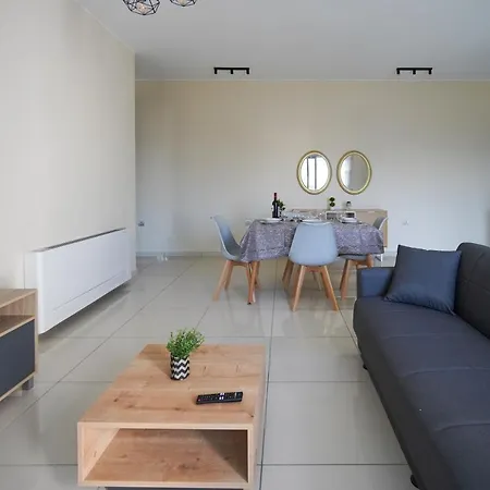 The Twins 1 Apartment *