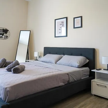 The Twins 1 Apartment Ampavris