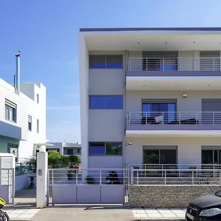 The Twins 1 Ampavris