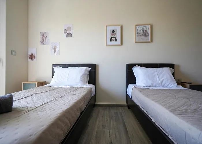 The Twins 1 Ampavris